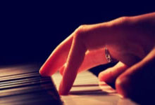 吉伦沃特19+10 徐杰27分钟12+5 广东8人上双大胜四川取4连胜.